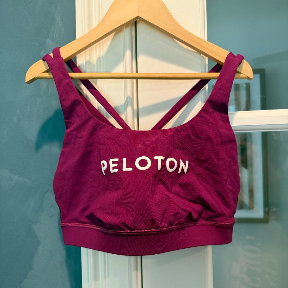 EUC Peloton x Lululemon Energy Bra - Fuschia - Size 8